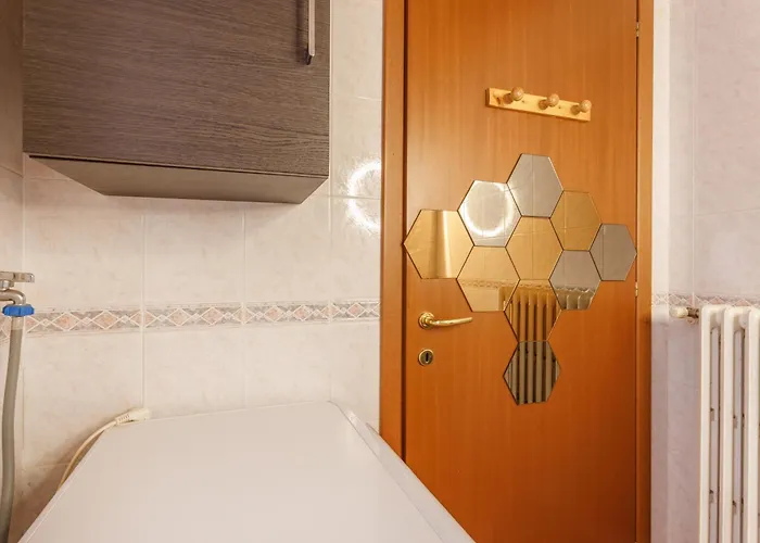 In The Center With Self Check-in Πάρμα